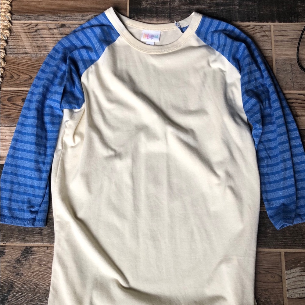 Lularoe raglan top